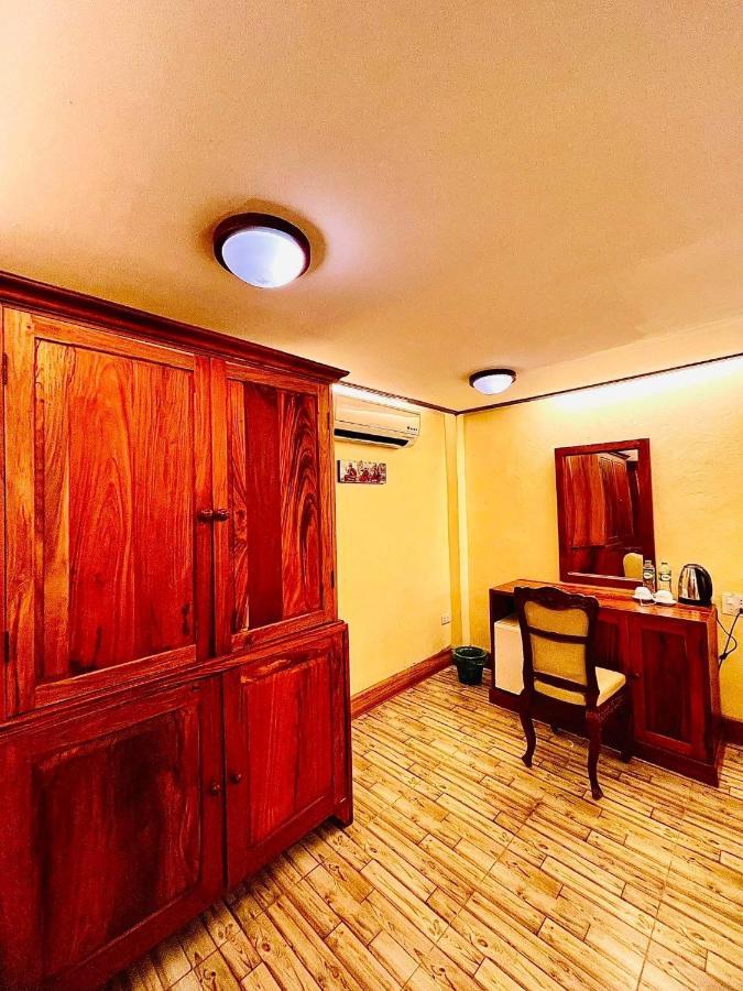 Vieng Savanh II Hotel 琅勃拉邦 外观 照片