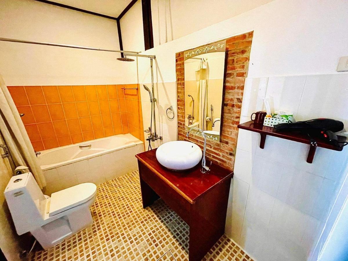 Vieng Savanh II Hotel 琅勃拉邦 外观 照片