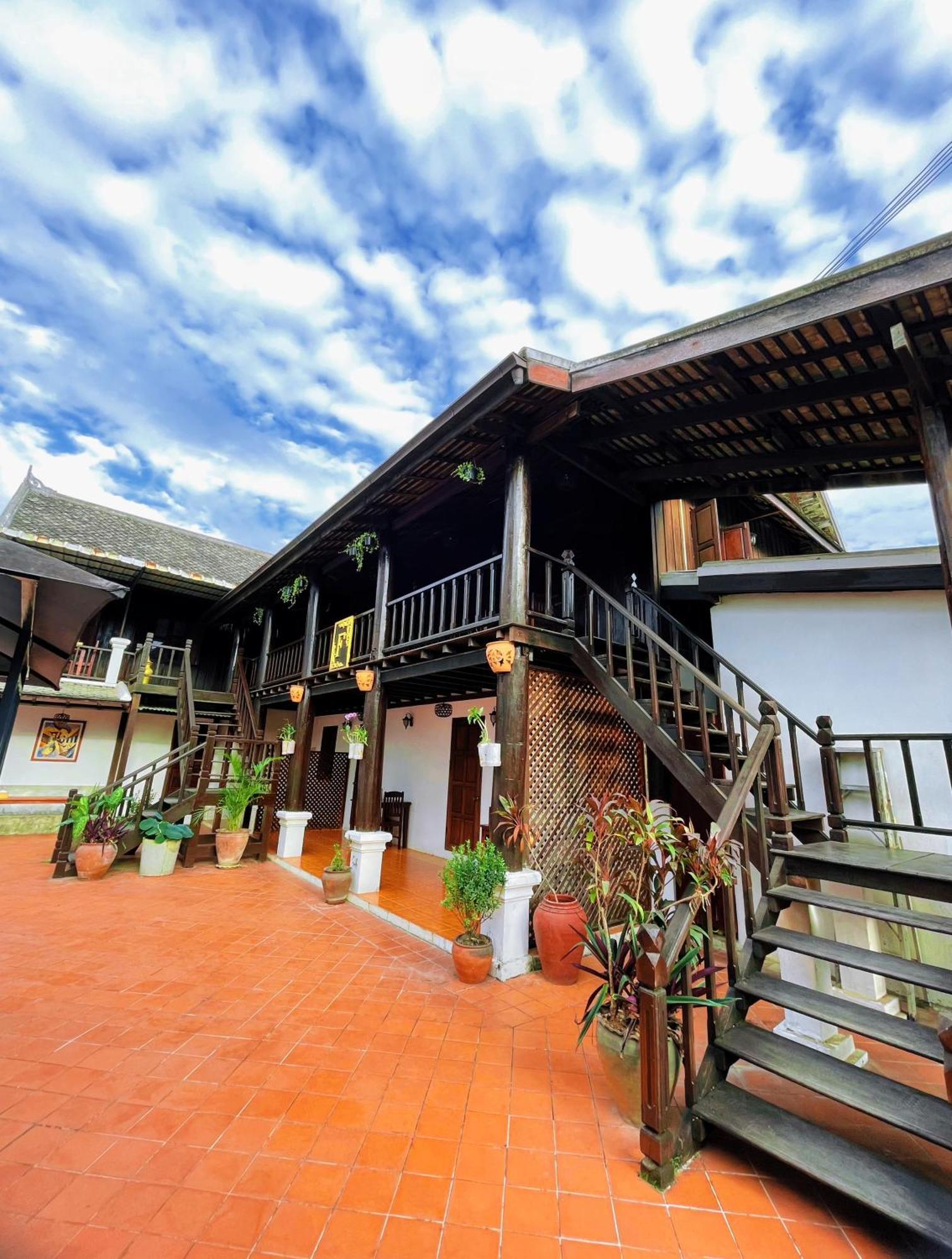 Vieng Savanh II Hotel 琅勃拉邦 外观 照片