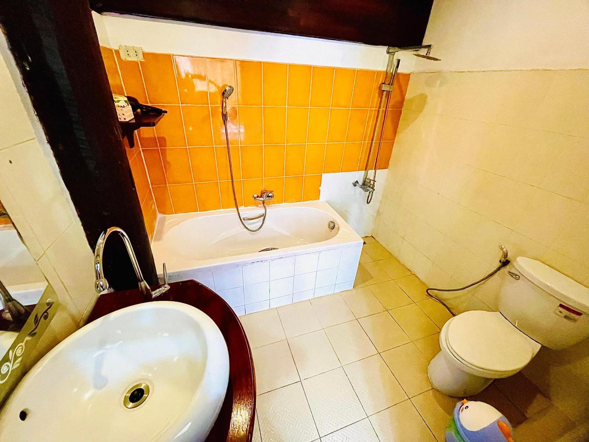 Vieng Savanh II Hotel 琅勃拉邦 外观 照片